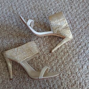 Aerin Larissa mule Sandal in gold & white size 6.5